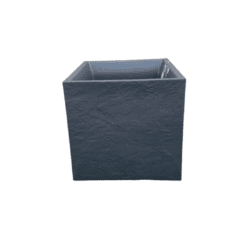 אדנית מרובעת בגימור אבן  בצבע שחור